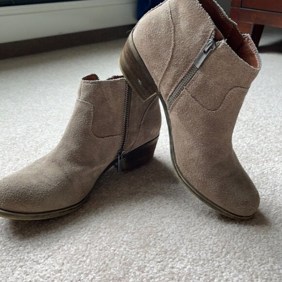 Lucky 🍀 Brand Tan Ankle Booties, Womens Size 8.5 - Picture 1 of 5